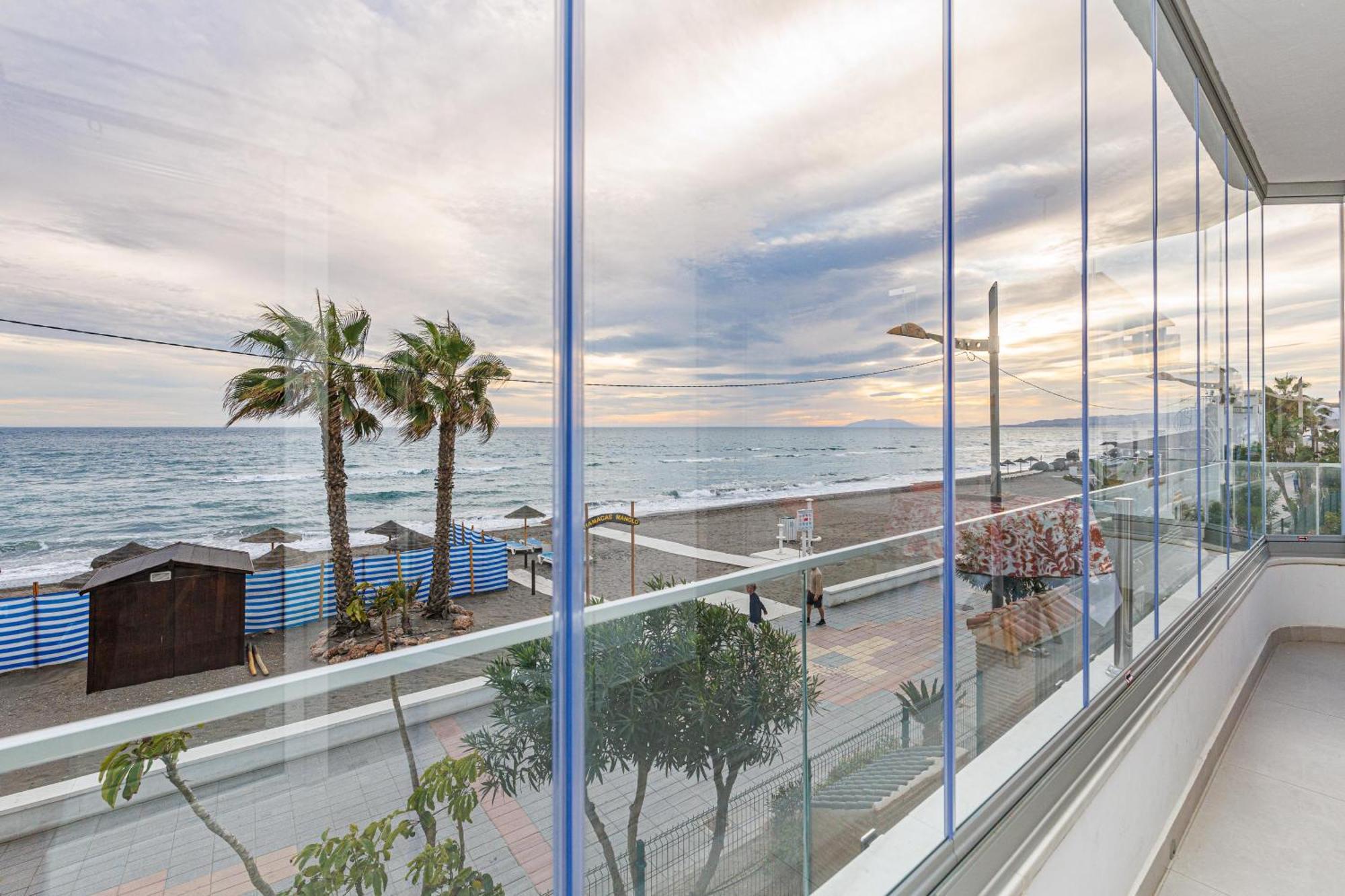 טורוקס Laguna Beach Wohnung Mit Freiem Meerblick מראה חיצוני תמונה